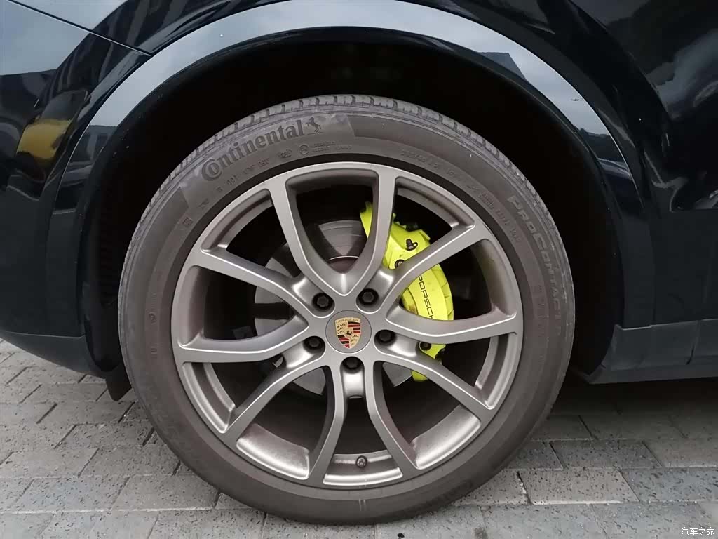 Porsche Cayenne, 2023 10