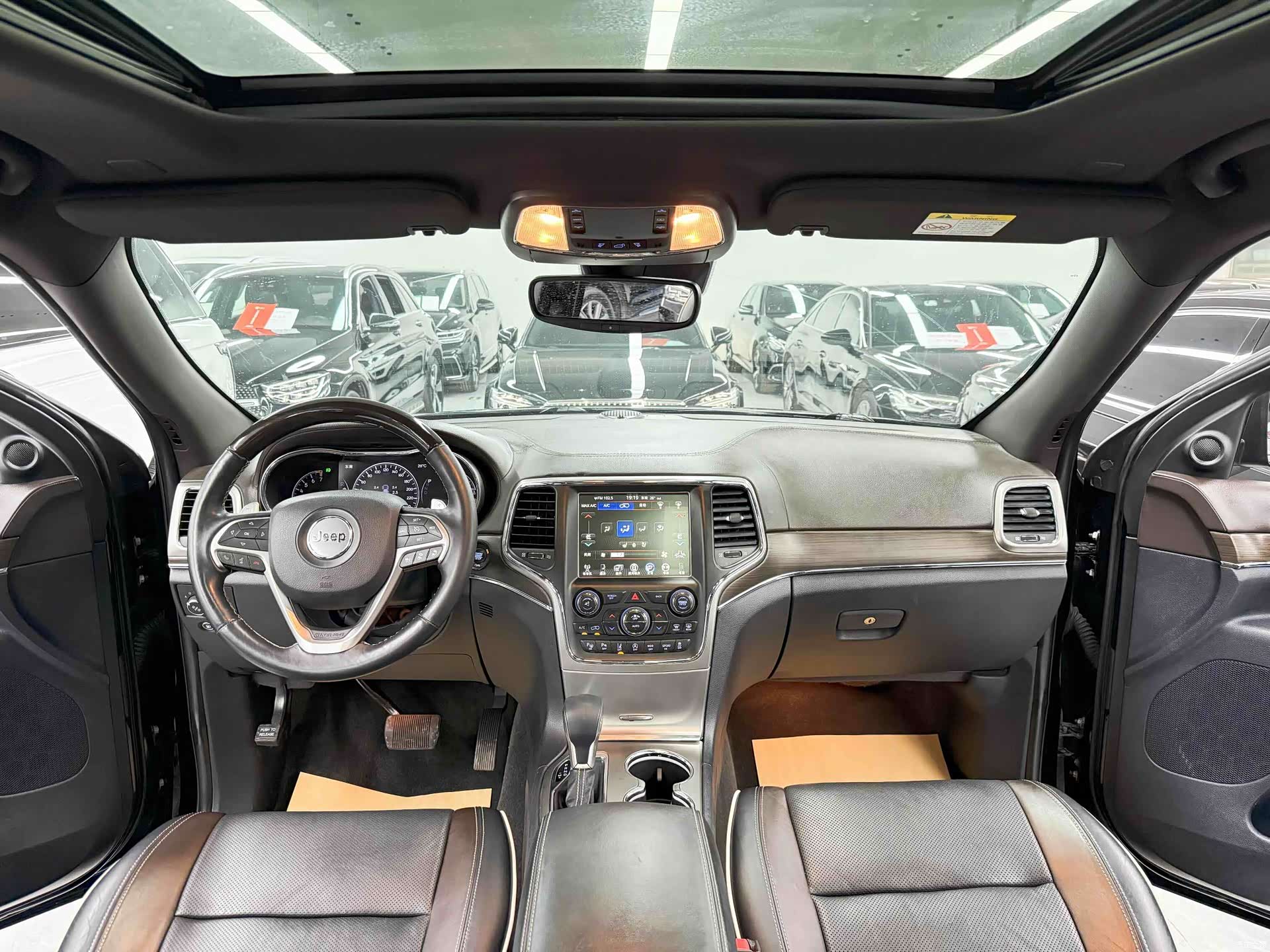 Jeep Grand Cherokee, 2018 9