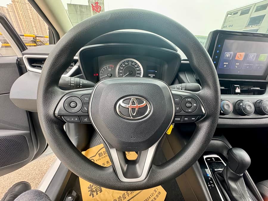 Toyota Corolla 2023, фото 17