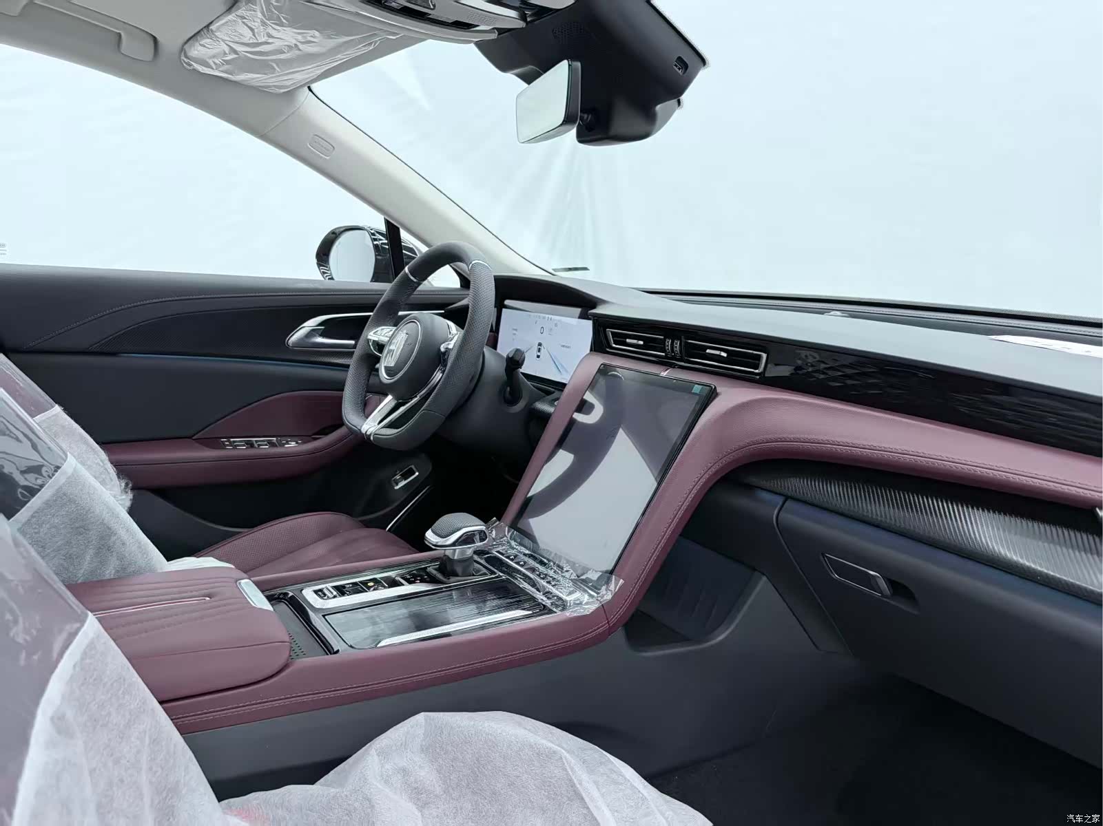 Hongqi H5, 2026 8