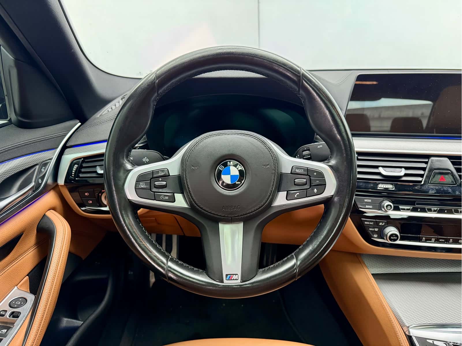 BMW 5 Series, 2019 16