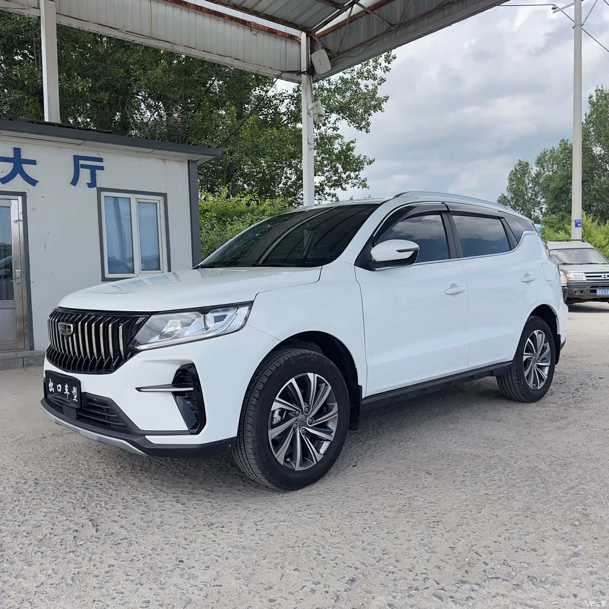 Geely X6, 2023 1