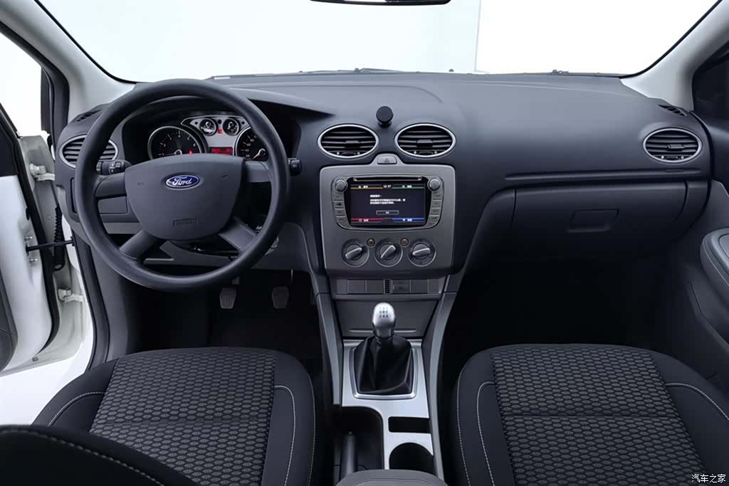 Ford Focus, 2015 12