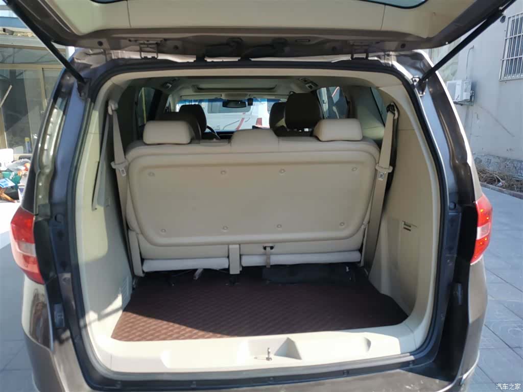 Buick GL8, 2017 19