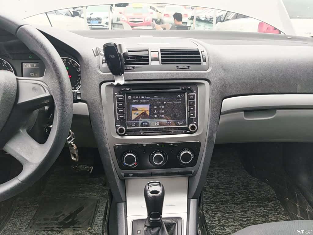 Skoda Octavia, 2015 13