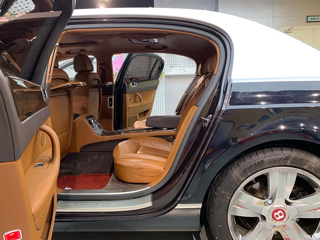 Bentley Flying Spur, 2013 17