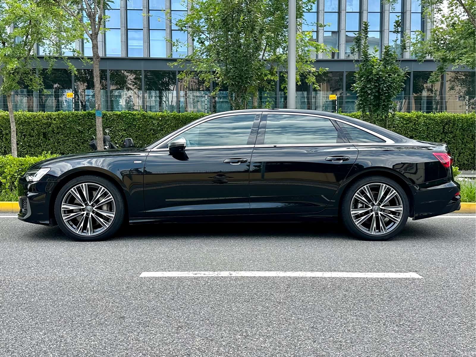 Audi A6L, 2020 3