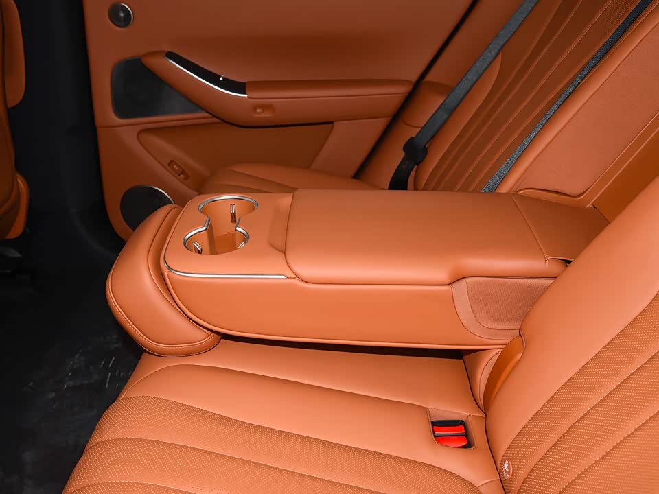 AITO Ask the world M7