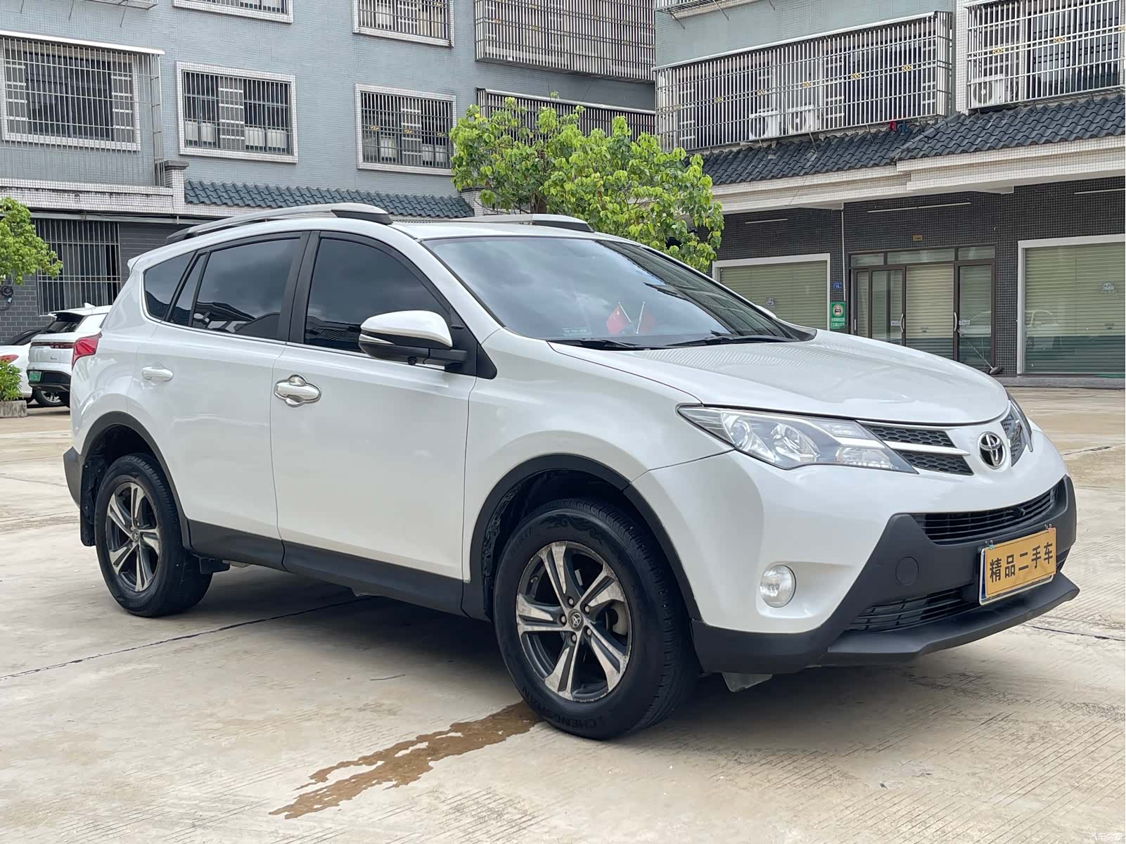 Toyota RAV4, 2015 3