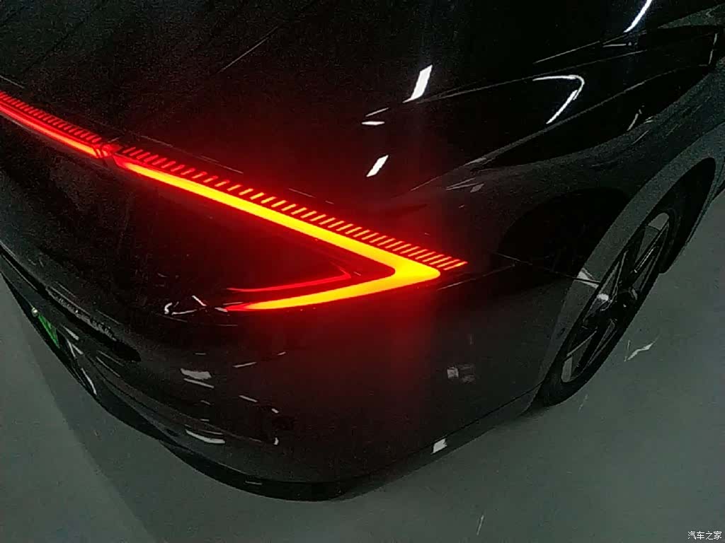 Wuling Starlight, 2025 8