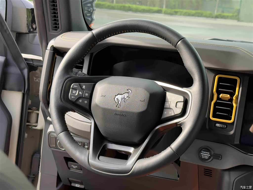 Ford Bronco, 2024 12