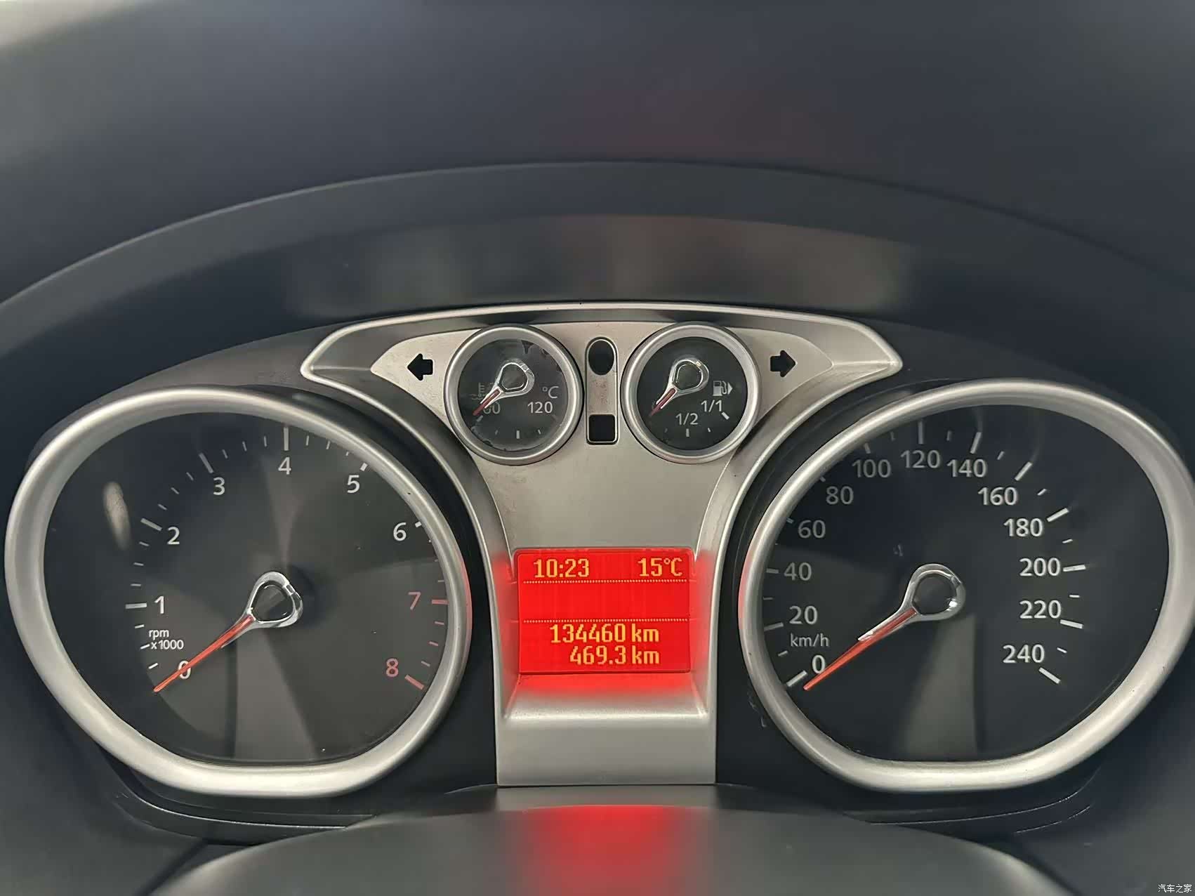 Ford Focus, 2013 6