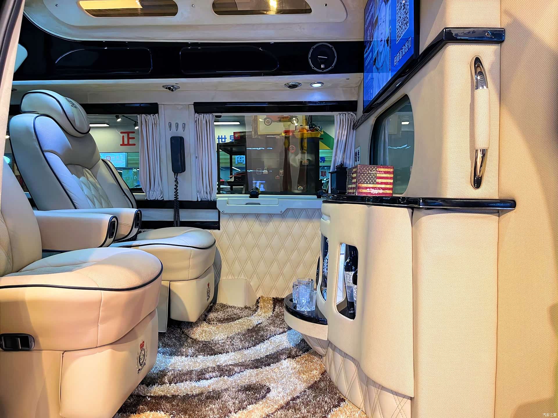 Ford E350, 2012 15