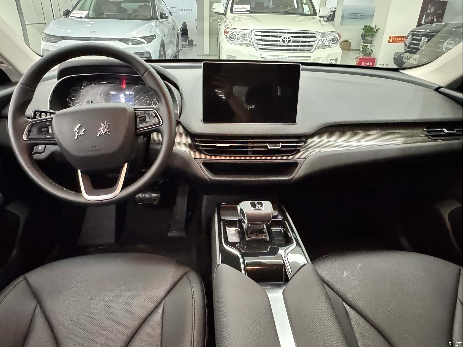 Hongqi QM5, 2023 8