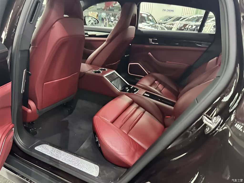 Porsche Panamera, 2018 6