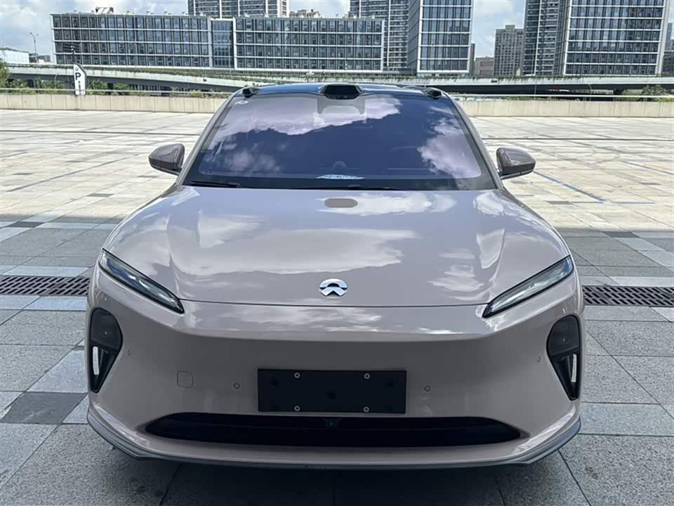 NIO ET5T