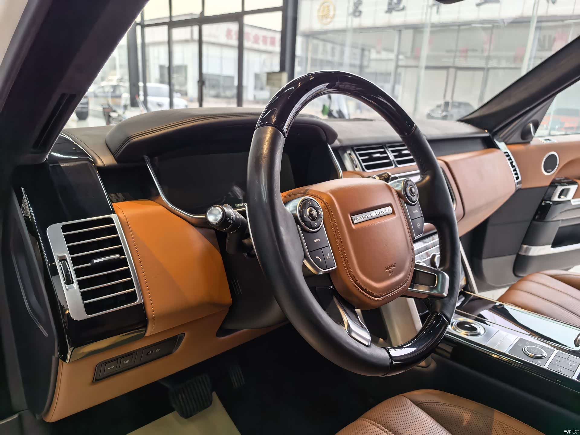 Land Rover Range Rover, 2019 12