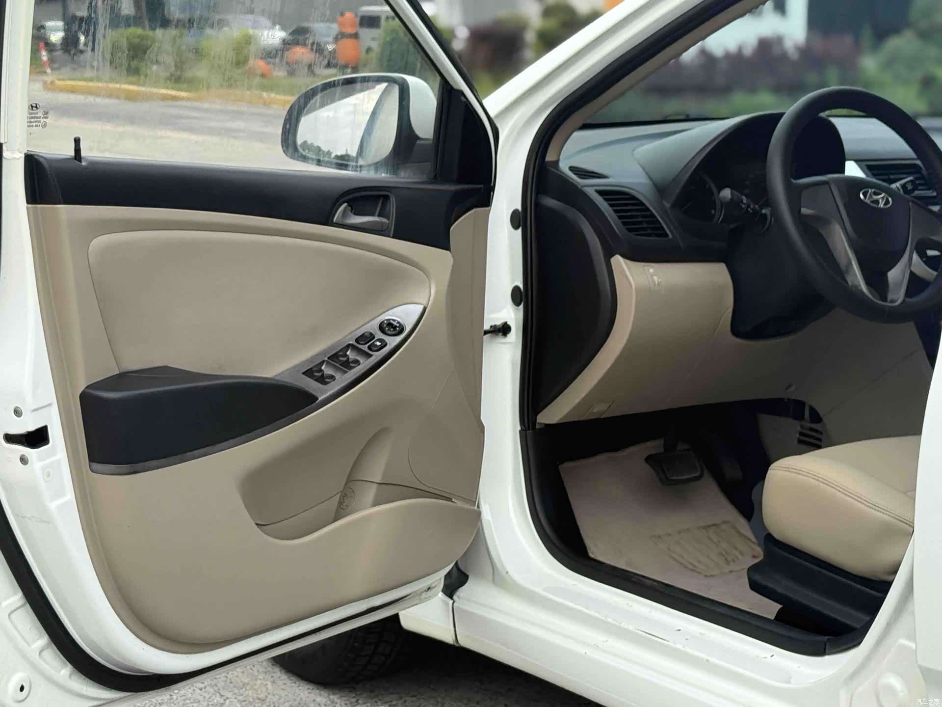 Hyundai GLX, 2014 11