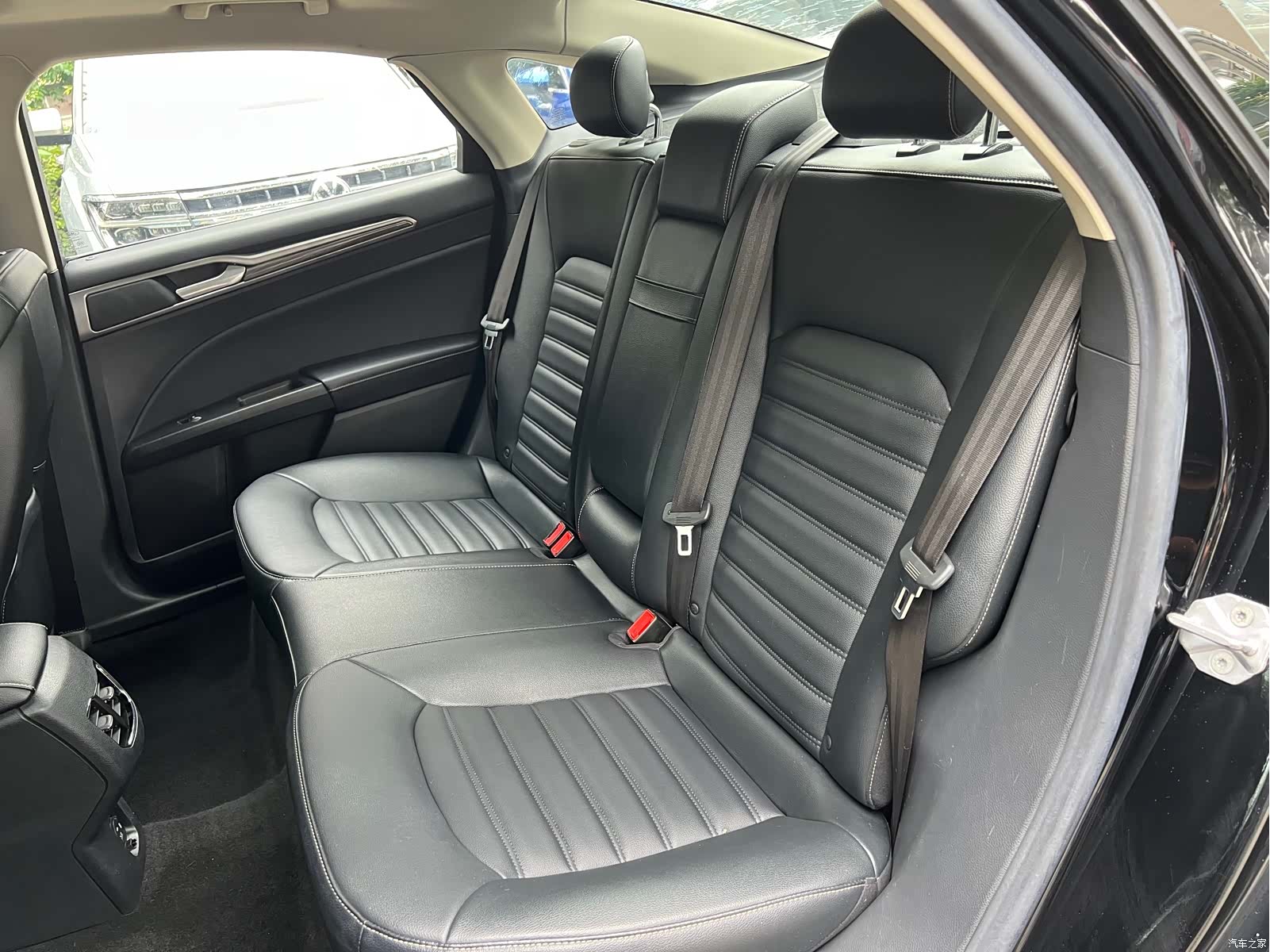 Ford Mondeo, 2022 12