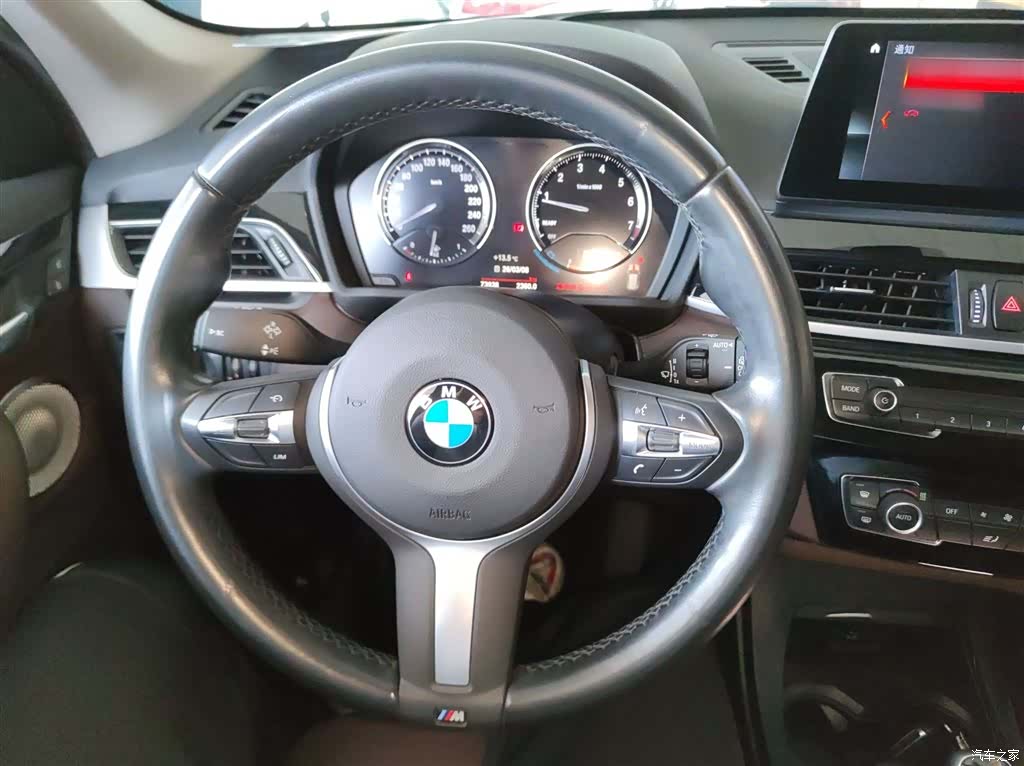 BMW X1, 2021 11