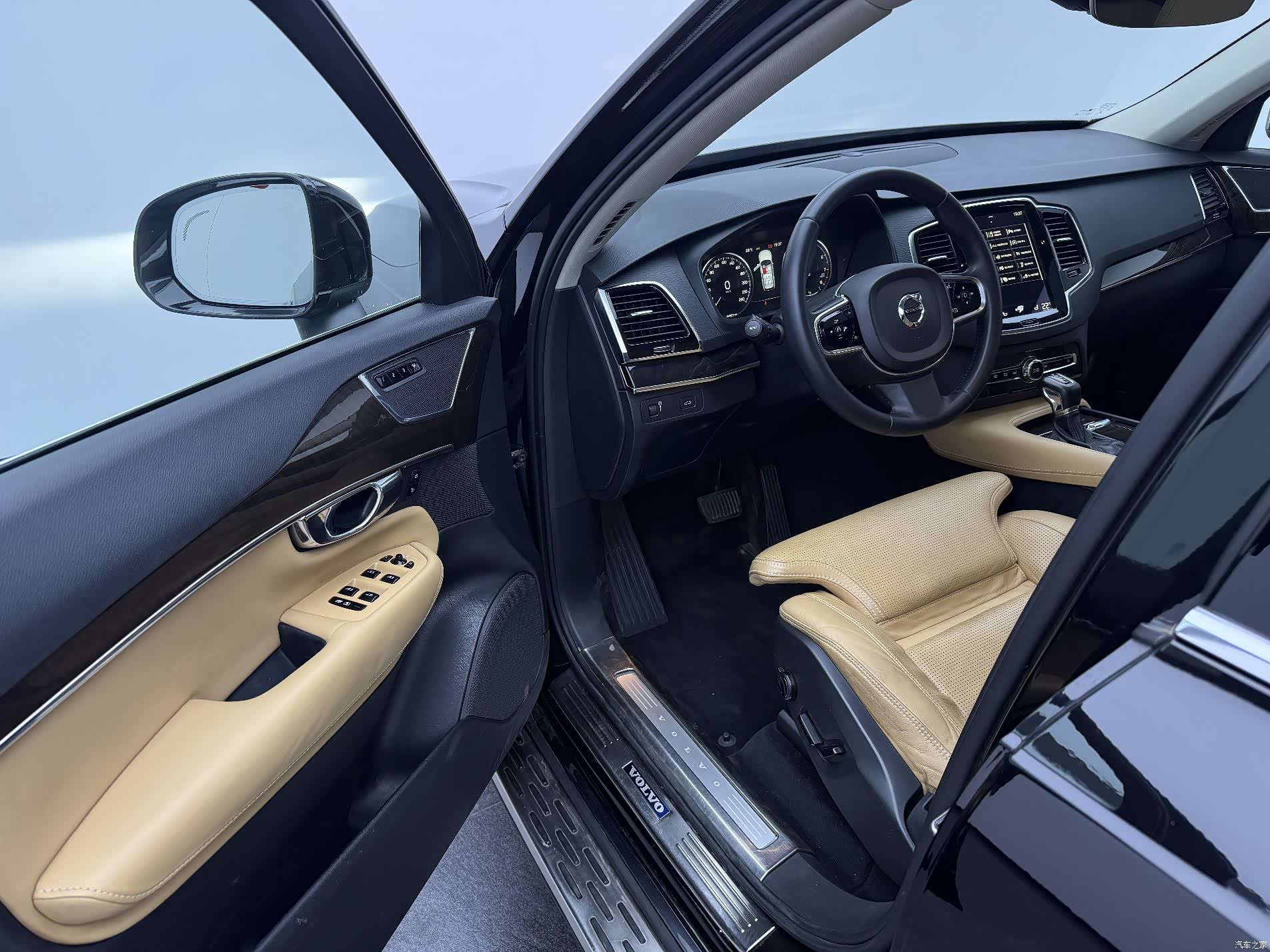 Volvo XC90, 2016 4