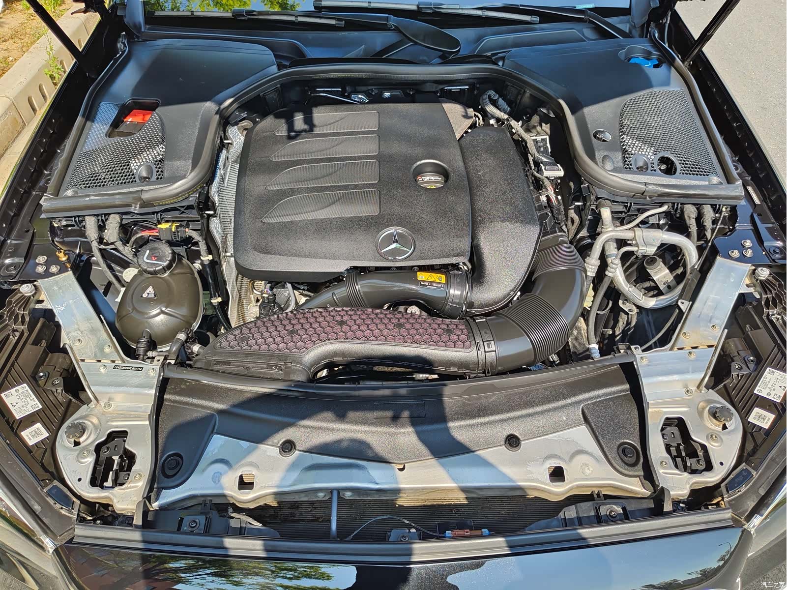 Mercedes-Benz E-Class, 2023 30