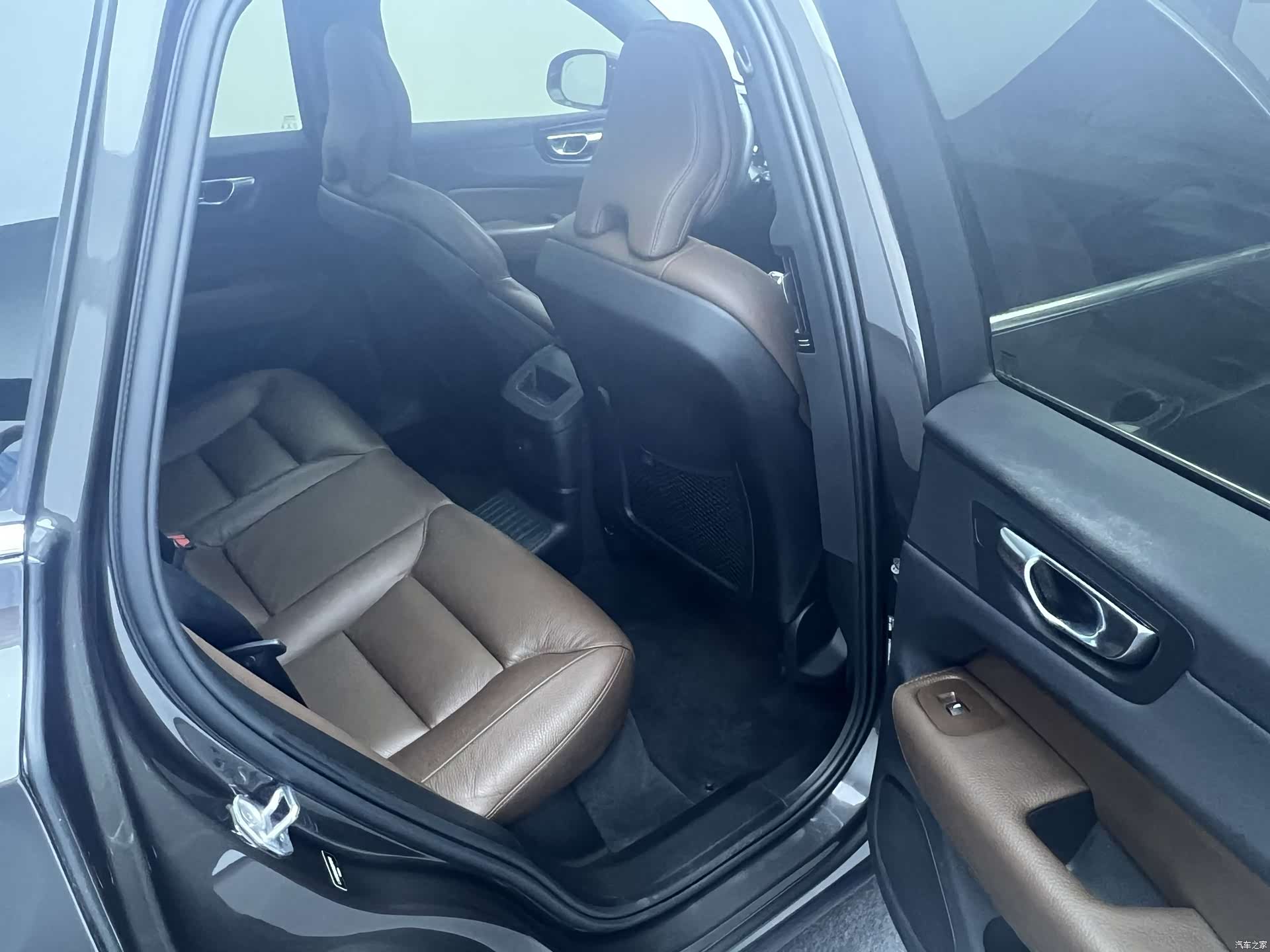Volvo XC60, 2022 9
