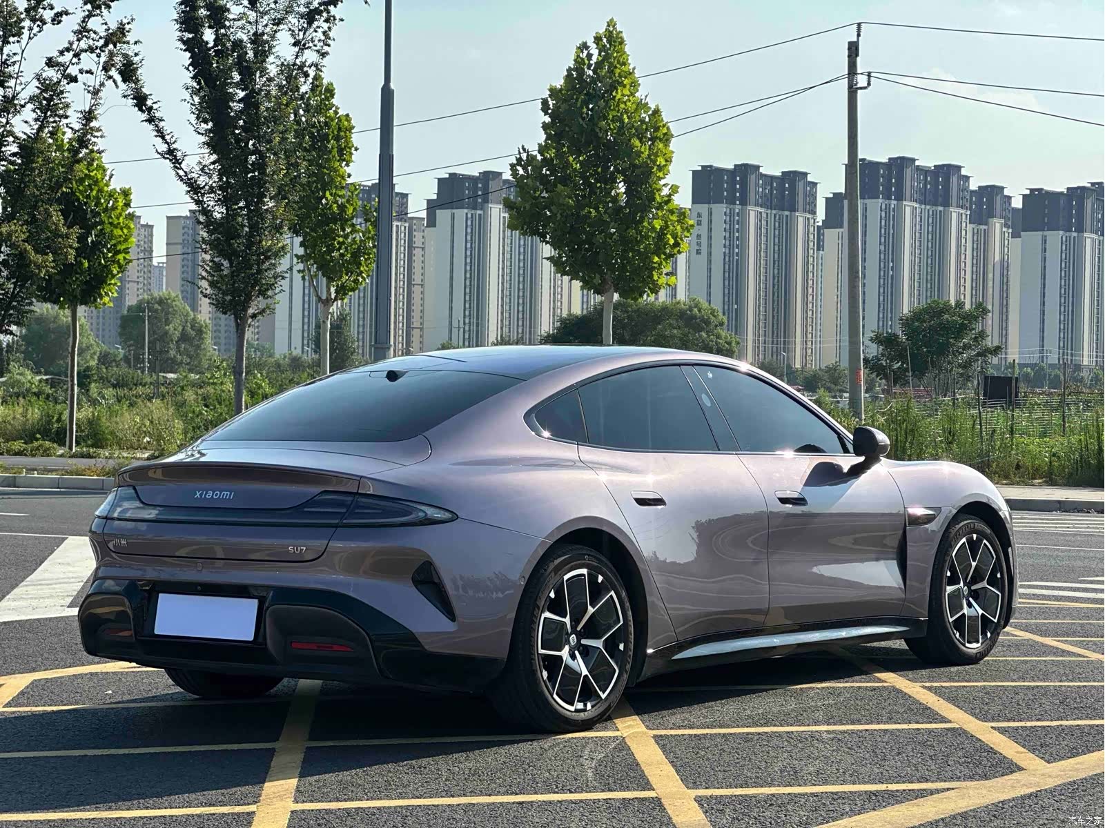Xiaomi SU7, 2025 8