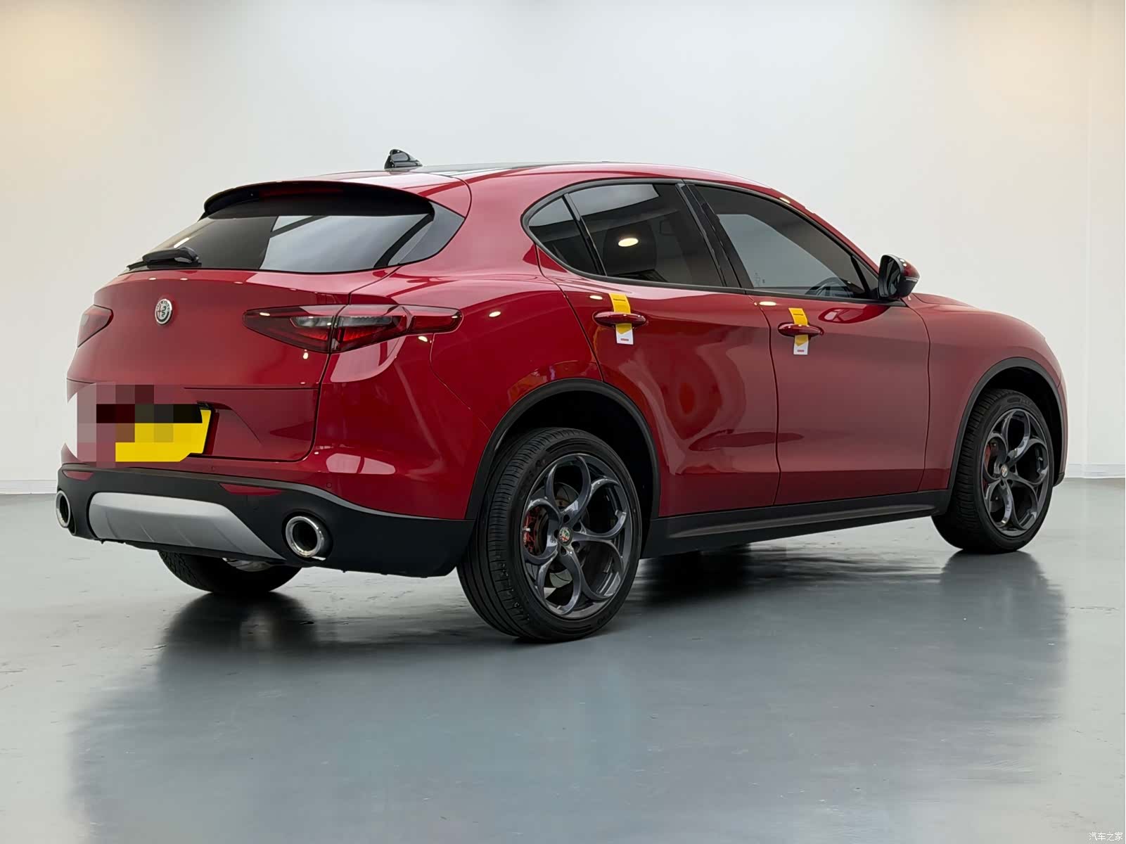 Alfa Romeo Stelvio, 2019 4