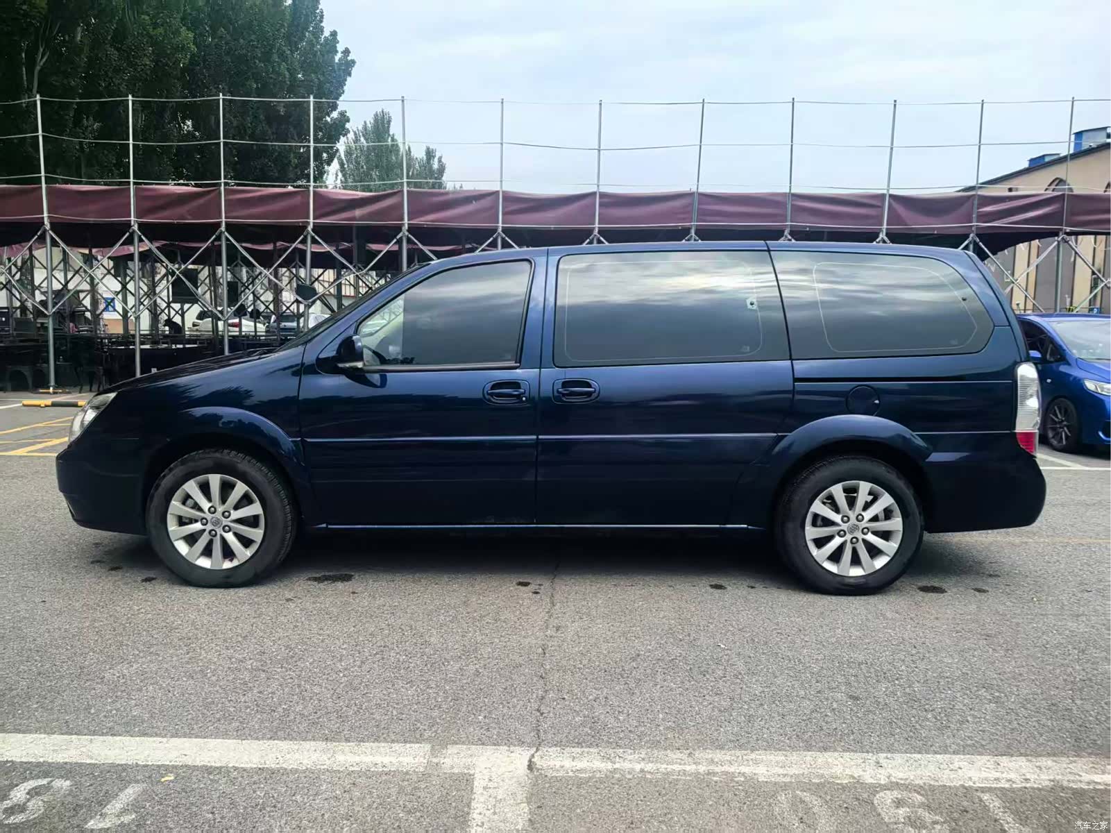 Buick GL8, 2013 7