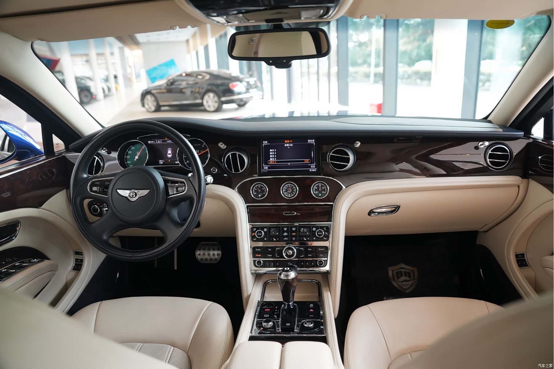 Bentley Mulsanne, 2013 все фото