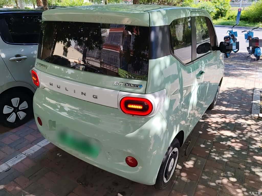 Wuling MINIEV, 2024 7