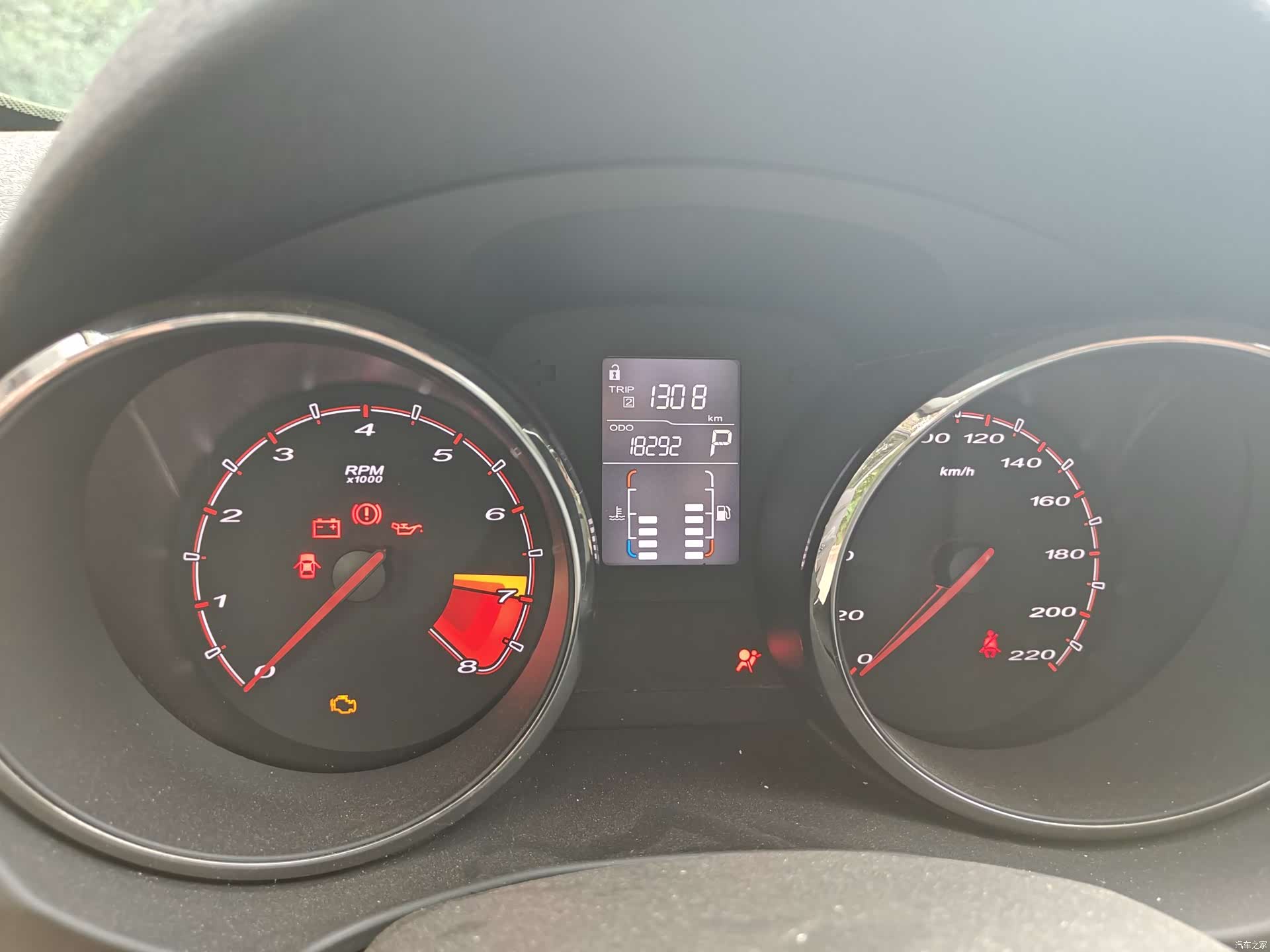MG MG5, 2013 12