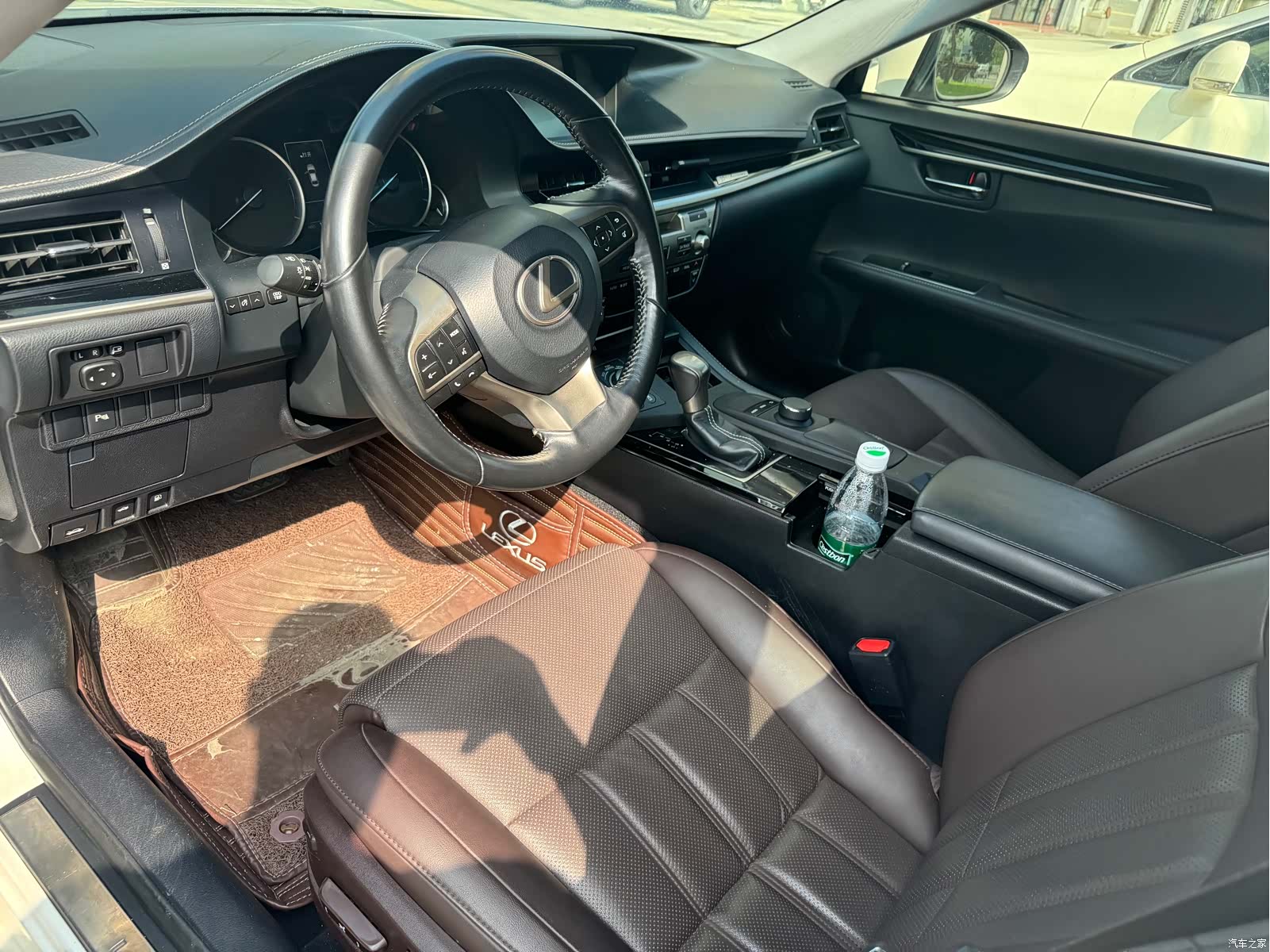 Lexus ES, 2018 6