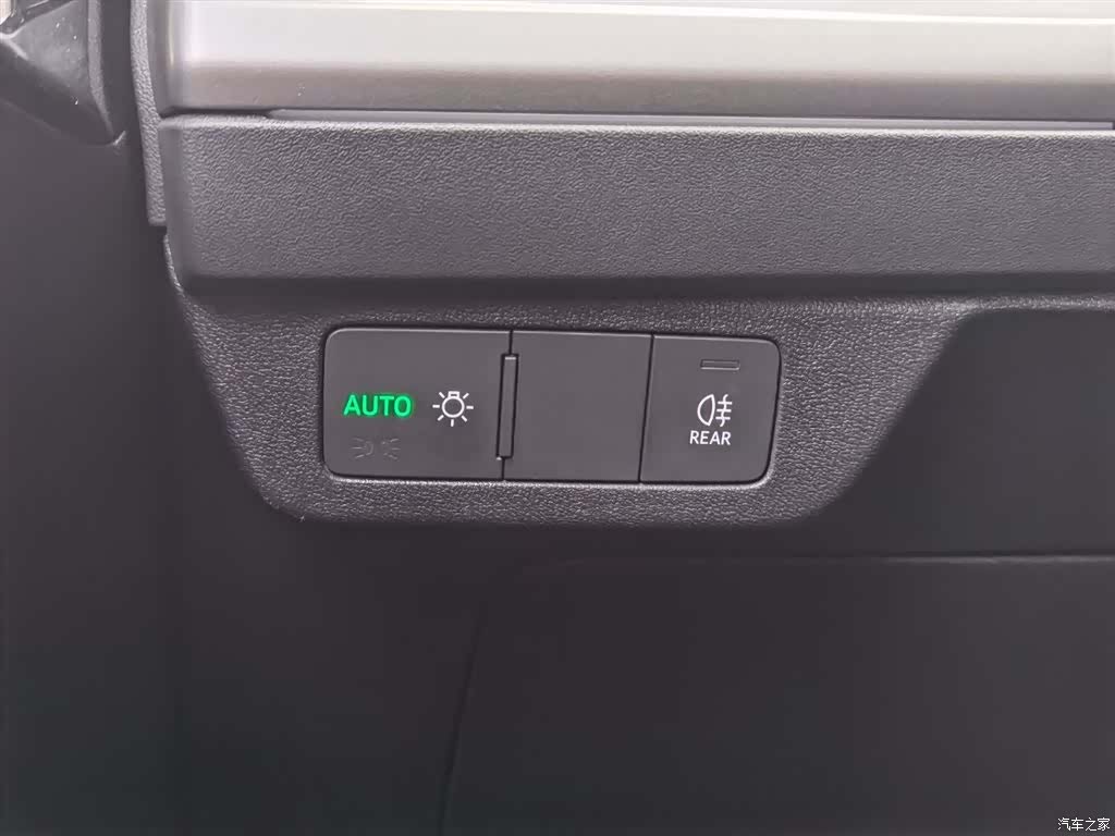 Audi Q4 e-tron, 2024 14