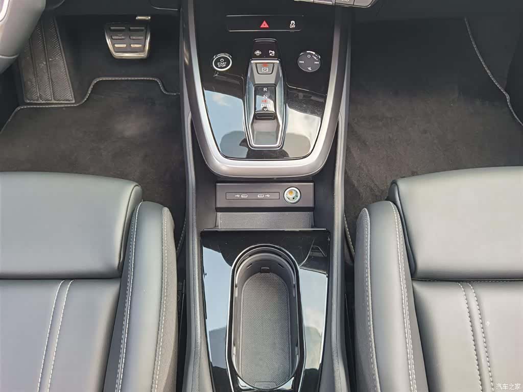 Audi Q4 e-tron, 2024 17
