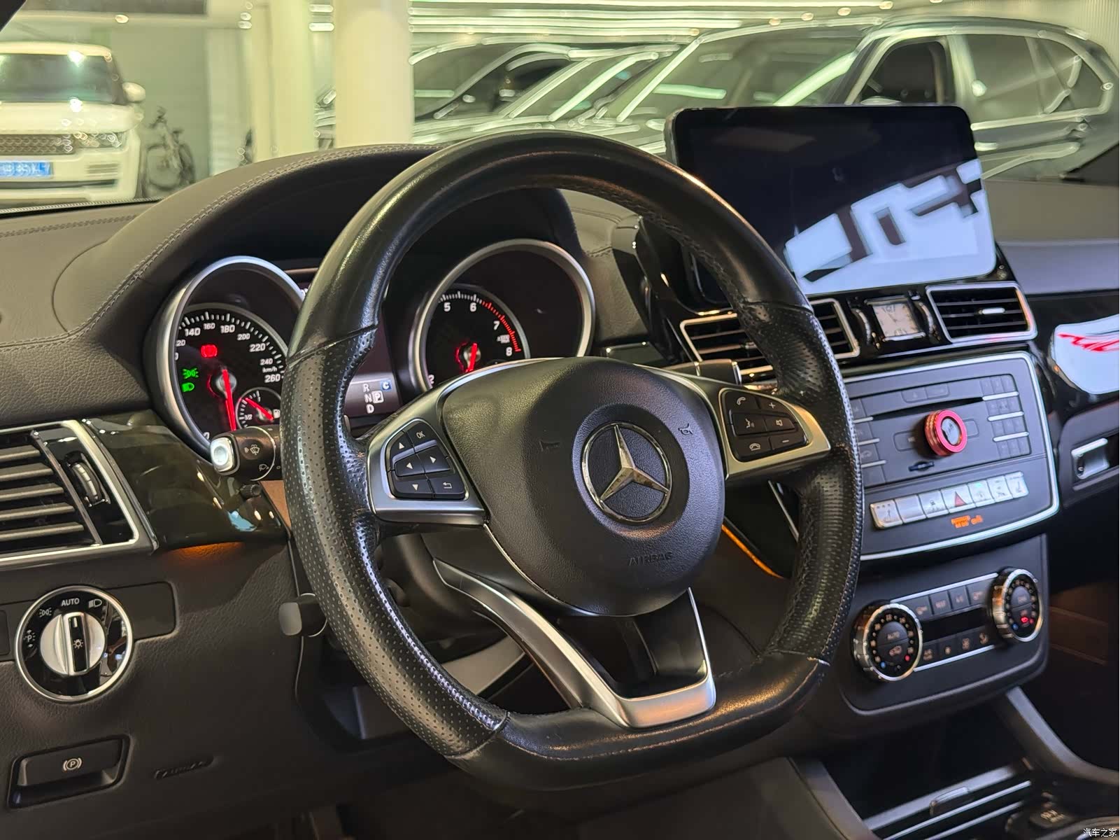 Mercedes-Benz GLE, 2017 все фото