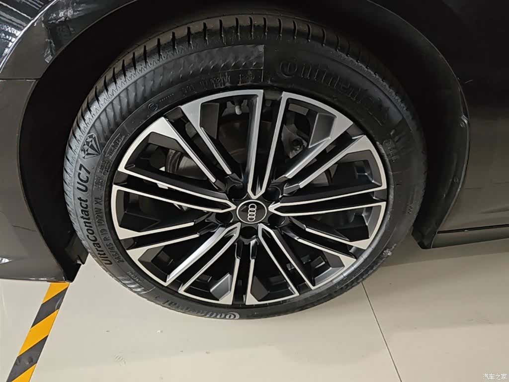 Audi A6L, 2023 25