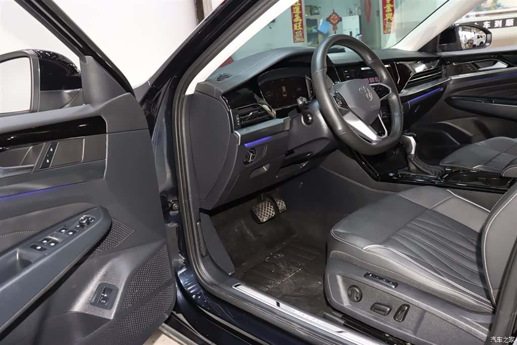 Volkswagen Passat, 2023 9