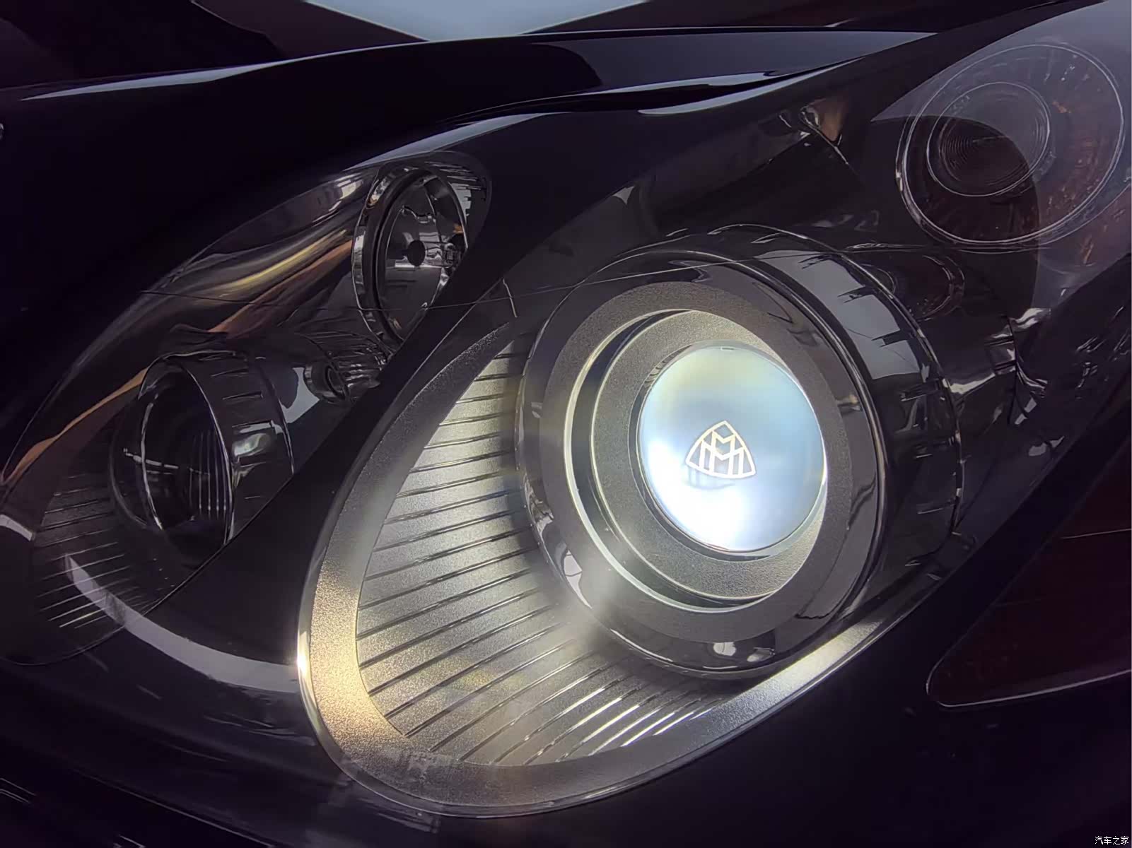 Maybach 57, 2004 7