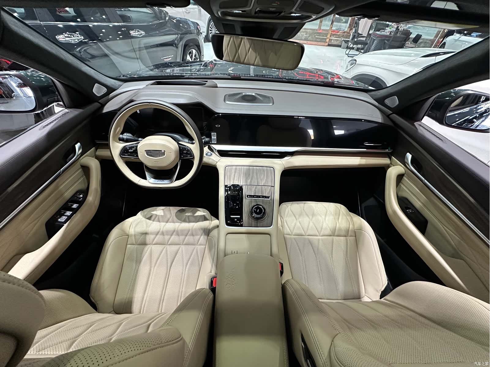 Geely Xingyue L, 2024 12