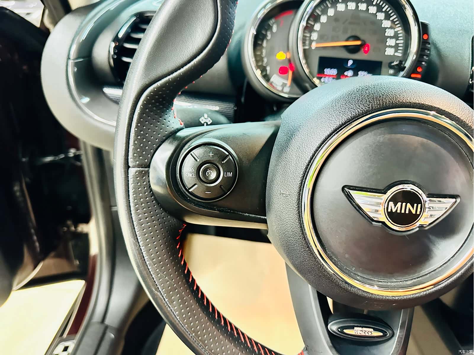 Mini Clubman, 2017 42
