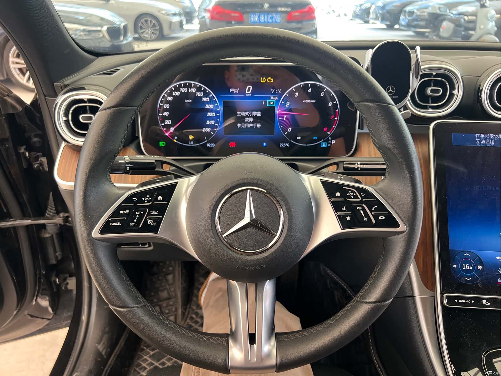 Mercedes-Benz C-Class, 2024 24
