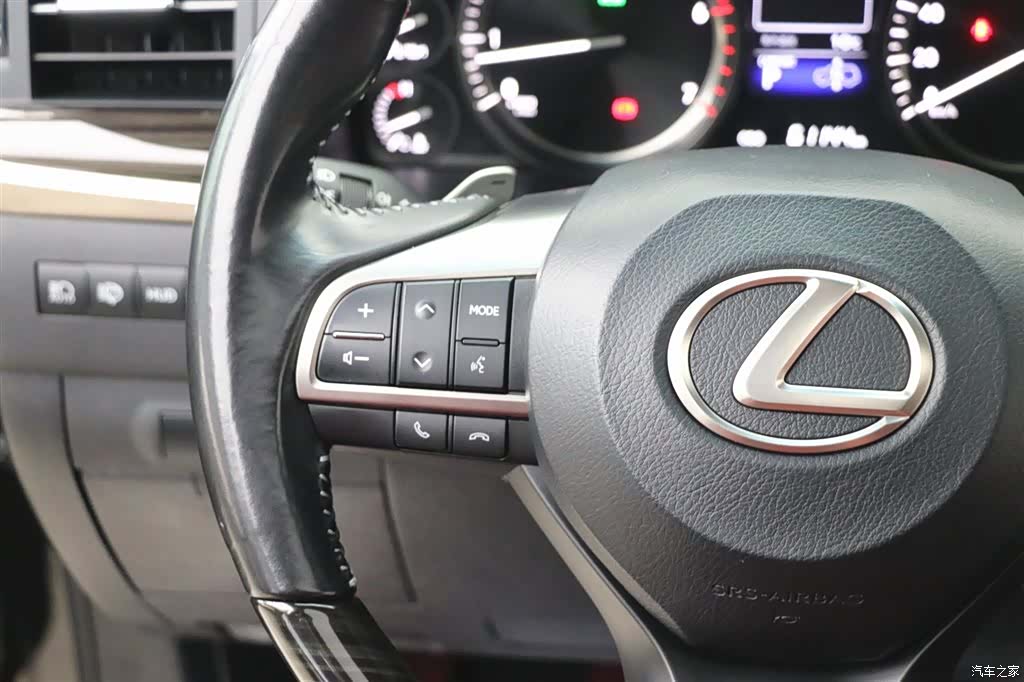Lexus LX, 2020 19