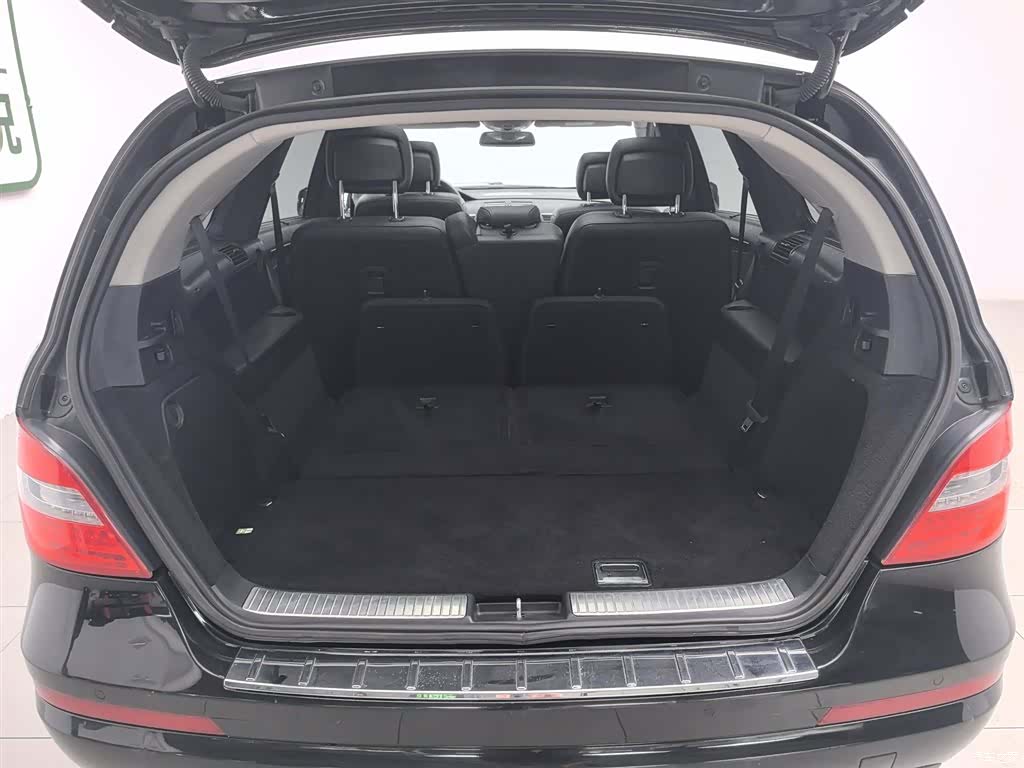 Mercedes-Benz R-Class, 2018 16