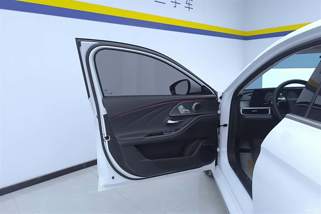 Chery Arrizo 8, 2025 7