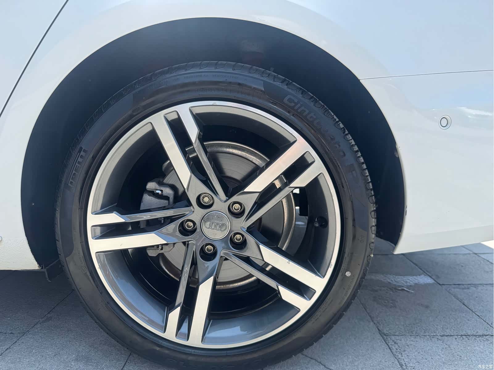 Audi A4L, 2020 24