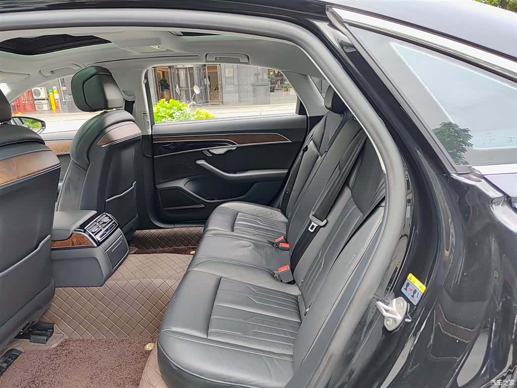 Audi A8L, 2019 8