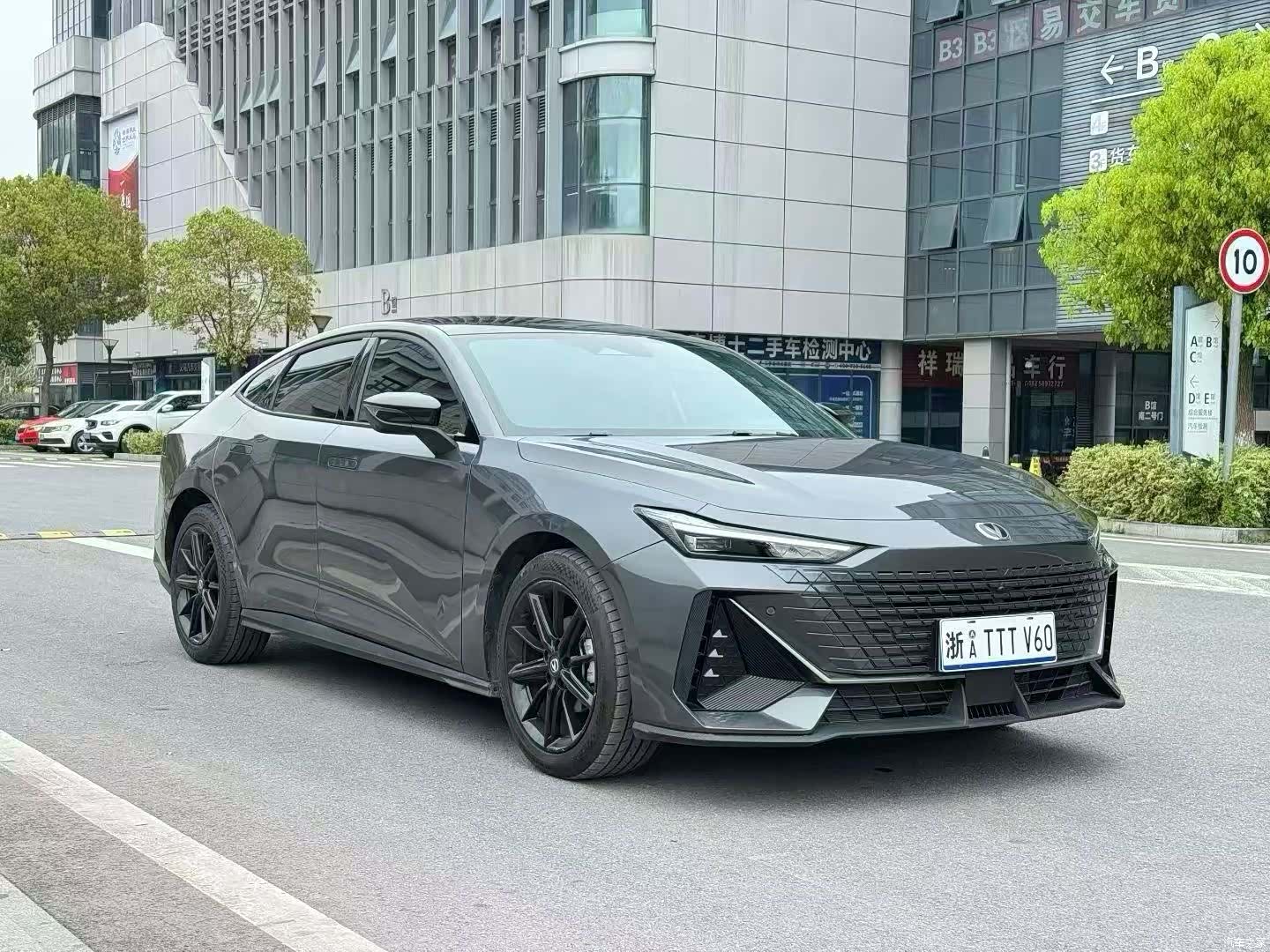 Changan UNI-V, 2024 1