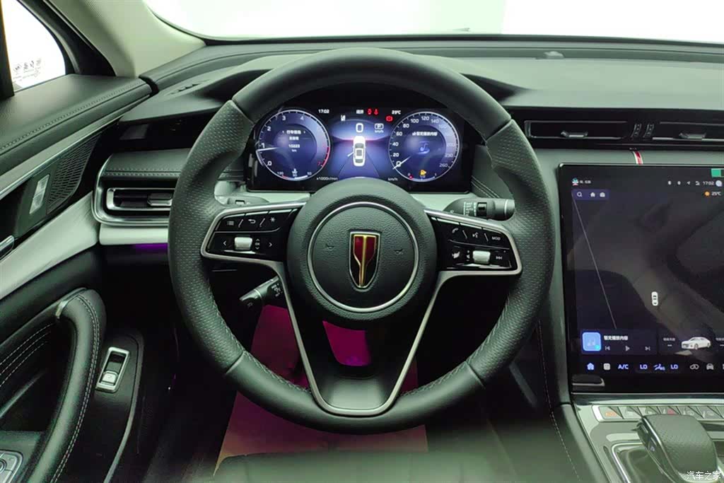 Hongqi H5, 2025 15